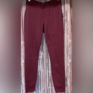 Extra High-Waisted Stevie Texture in Wine Stain Skinny
Ankle Pants in Small